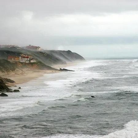 Charming House In With Shared Pool パタイアス
