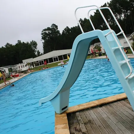 別荘 Charming House In With Shared Pool *