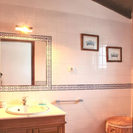 Ferienhaus Charming House In With Shared Pool