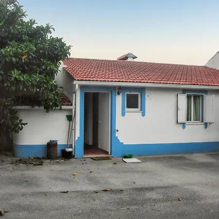 Charming House In With Shared Pool Ferienhaus *