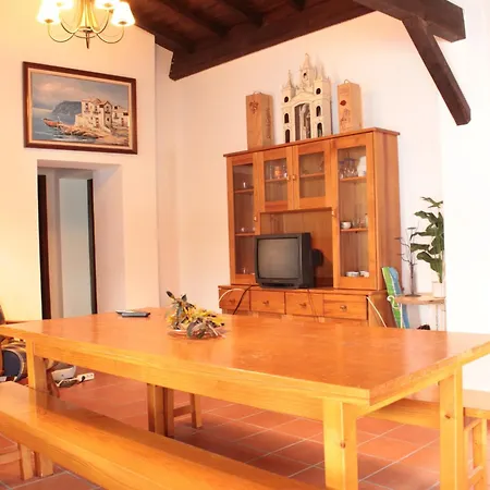 Ferienhaus Charming House In With Shared Pool