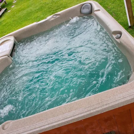 Ferienhaus Charming House In With Shared Pool