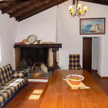 Ferienhaus Charming House In With Shared Pool *