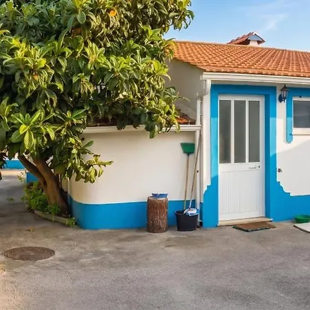 Ferienhaus Charming House In With Shared Pool